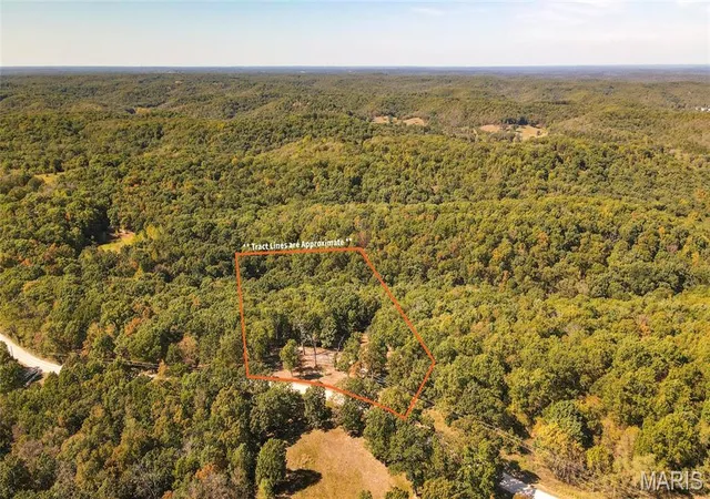 Photo 3 of Land for sale at 1785 Tranquil Woods, Camdenton, MO 65020 | MLS# MIS26066206 | Listing updated on 2026-10-14