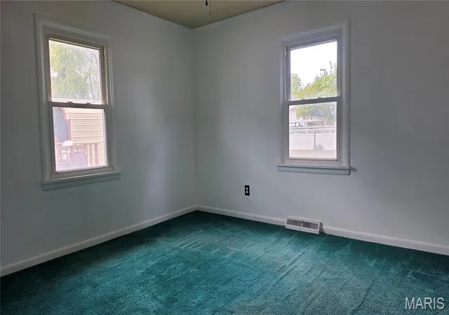 Photo 4 of Single family home for sale at 909 N Franklin St, Litchfield, IL 62056 | MLS# MIS26066222 | Listing updated on 2026-10-23