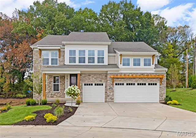 Photo 2 of Single family home for sale at 12315 Wildlife Trl, Town And Country, MO 63141 | MLS# MIS26066223 | Listing updated on 2026-10-28