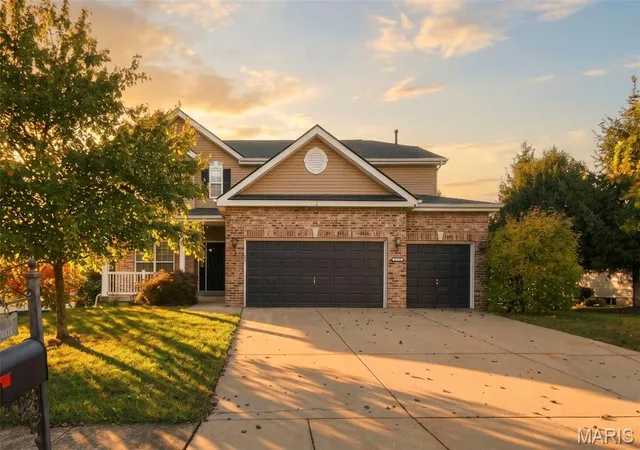 Photo 1 of Single family home for sale at 3615 Scotsdale Dr, Belleville, IL 62226 | MLS# MIS26066225 | Listing updated on 2026-10-19