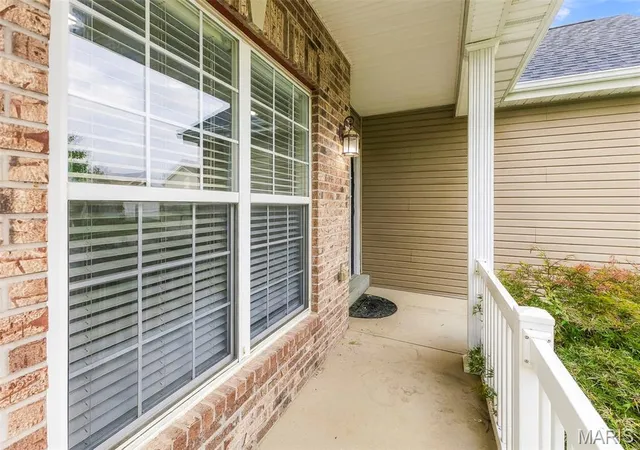 Photo 3 of Single family home for sale at 3615 Scotsdale Dr, Belleville, IL 62226 | MLS# MIS26066225 | Listing updated on 2026-10-19