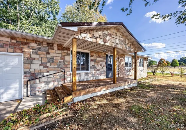 Photo 3 of Single family home for sale at 2096 Highland St, Lebanon, MO 65536 | MLS# MIS26066233 | Listing updated on 2026-10-17
