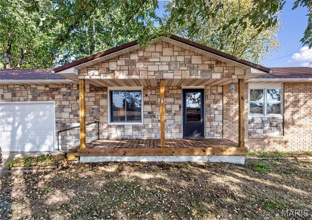 Photo 4 of Single family home for sale at 2096 Highland St, Lebanon, MO 65536 | MLS# MIS26066233 | Listing updated on 2026-10-17