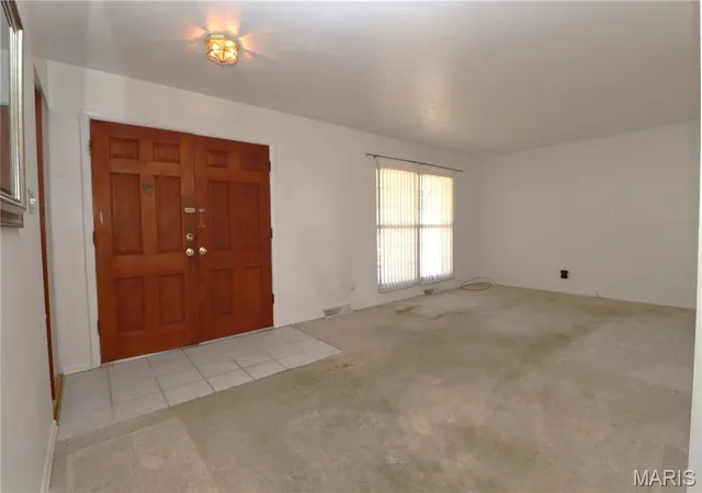 Photo 2 of Single family home for sale at 313 Louise Dr, Collinsville, IL 62234 | MLS# MIS26066234 | Listing updated on 2026-10-15