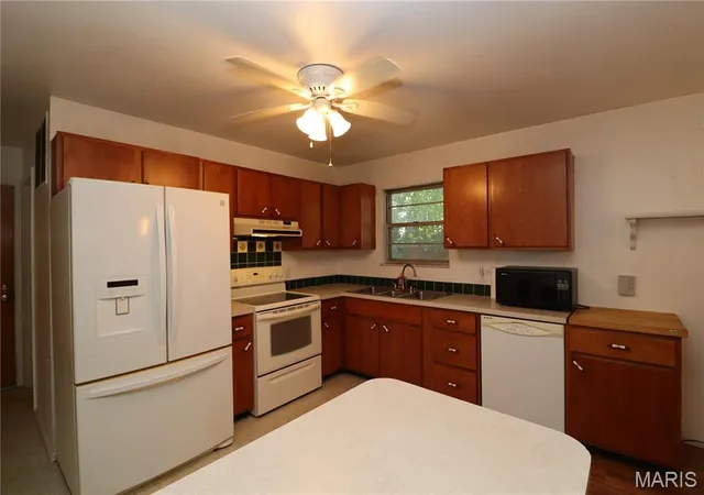 Photo 4 of Single family home for sale at 313 Louise Dr, Collinsville, IL 62234 | MLS# MIS26066234 | Listing updated on 2026-10-15