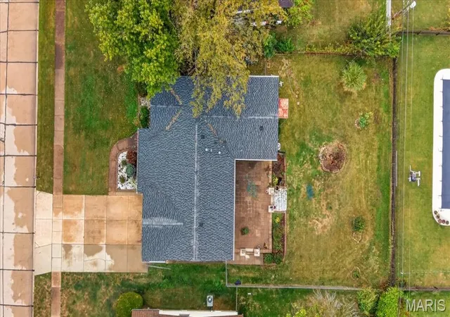 Photo 4 of Single family home for sale at 2130 Bienville Dr, Florissant, MO 63031 | MLS# MIS26066241 | Listing updated on 2026-10-26