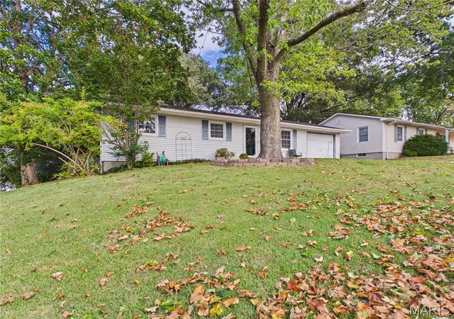 Photo 3 of Single family home for sale at 2122 Brink Ave, Cape Girardeau, MO 63703 | MLS# MIS26066251 | Listing updated on 2026-10-19