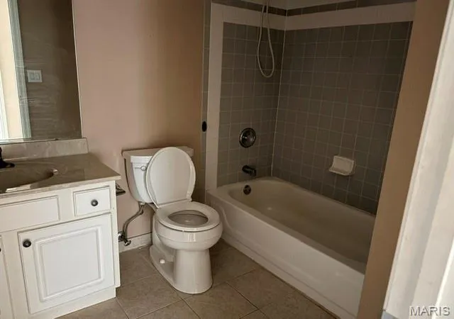 Photo 4 of Condo for sale at 1700 Whispering Crk Dr #A, Ballwin, MO 63021 | MLS# MIS26066260 | Listing updated on 2026-10-27