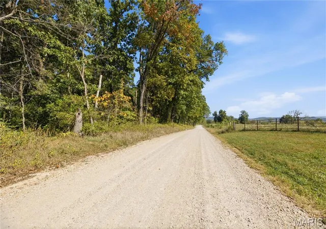 Photo 4 of Land for sale at 000 Pike 244, Clarksville, MO 63336 | MLS# MIS26066274 | Listing updated on 2026-10-14