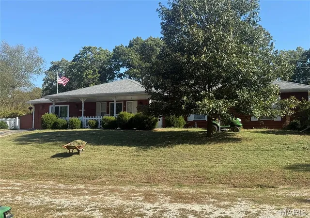 Photo 1 of Single family home for sale at 6172 State Rd T, Stoutland, MO 65567 | MLS# MIS26066277 | Listing updated on 2026-10-15