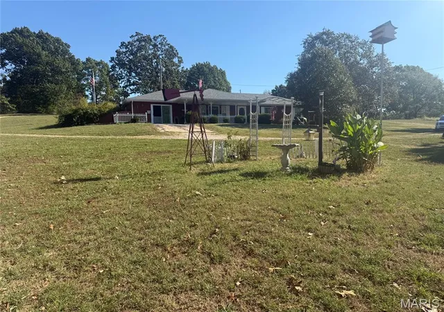 Photo 2 of Single family home for sale at 6172 State Rd T, Stoutland, MO 65567 | MLS# MIS26066277 | Listing updated on 2026-10-15