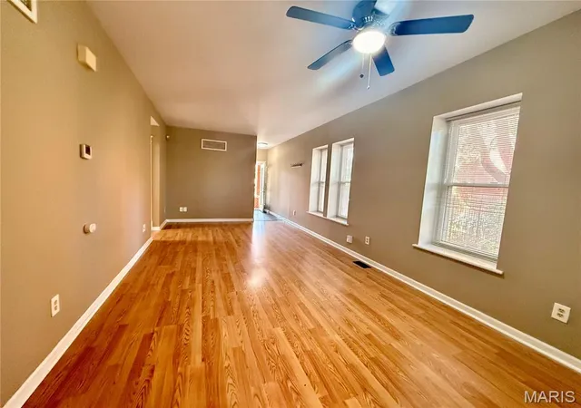 Photo 4 of Multi family home for sale at 5837 Nina Pl, Saint Louis, MO 63112 | MLS# MIS26066282 | Listing updated on 2026-10-15