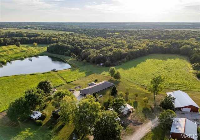 Photo 4 of House for sale at 16153 Monroe Rd 743, Paris, MO 65275 | MLS# MIS26066283 | Listing updated on 2026-10-19