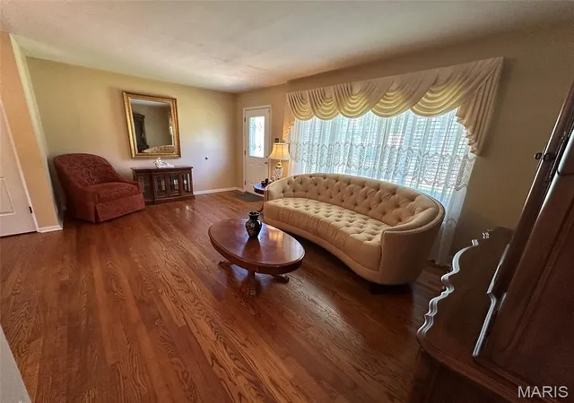 Photo 2 of Single family home for sale at 8851 Glen Rose Dr, Saint Louis, MO 63126 | MLS# MIS26066285 | Listing updated on 2026-10-28