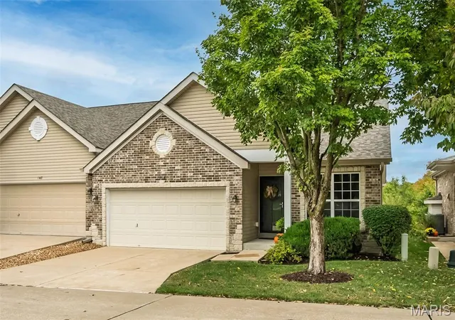 Photo 1 of Sale Pending at 144 Baxter Cmns Dr, Manchester, MO 63011 | MLS# MIS26066292 | Listing updated on 2026-10-19