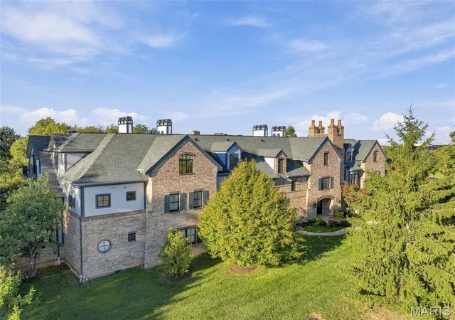 Photo 3 of Sale Pending at 12420 Rott Rd #1C, Saint Louis, MO 63127 | MLS# MIS26066294 | Listing updated on 2026-10-24