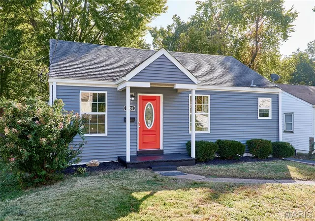 Photo 1 of Single family home for sale at 2808 Annapolis Ave, Saint Louis, MO 63114 | MLS# MIS26066301 | Listing updated on 2026-10-27