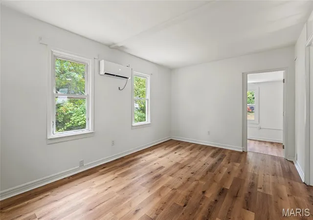 Photo 2 of Single family home for sale at 315 W James Blvd, Saint James, MO 65559 | MLS# MIS26066308 | Listing updated on 2026-10-17