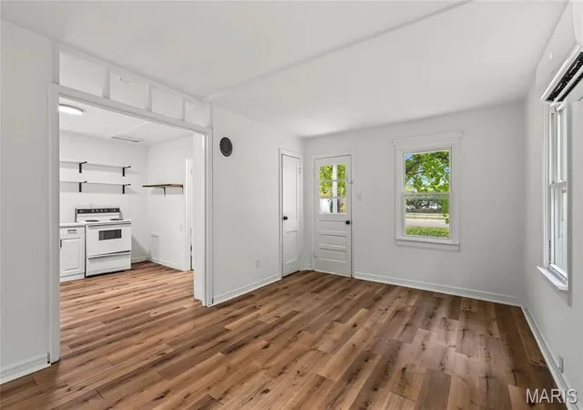 Photo 4 of Single family home for sale at 315 W James Blvd, Saint James, MO 65559 | MLS# MIS26066308 | Listing updated on 2026-10-17