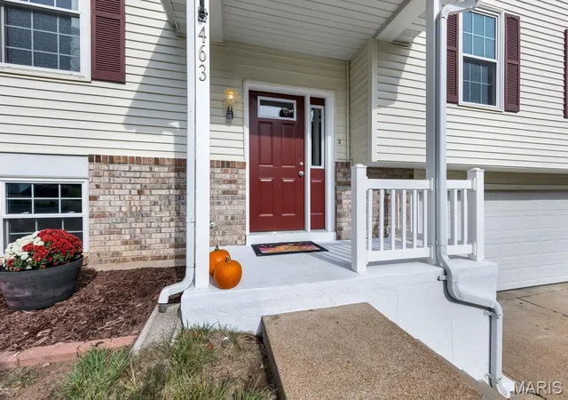 Photo 2 of Single family home for sale at 463 Talbert Ct, Ballwin, MO 63021 | MLS# MIS26066311 | Listing updated on 2026-10-29