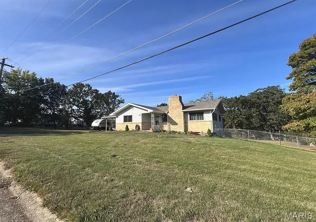 Photo 1 of Single family home for sale at 407 Lee Ave, Richland, MO 65556 | MLS# MIS26066334 | Listing updated on 2026-10-16