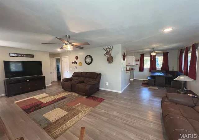 Photo 3 of Single family home for sale at 407 Lee Ave, Richland, MO 65556 | MLS# MIS26066334 | Listing updated on 2026-10-16