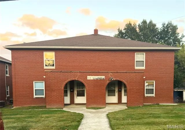 Photo 1 of Multi family home for sale at 1309 Willard Ave, Alton, IL 62002 | MLS# MIS26066342 | Listing updated on 2026-10-16