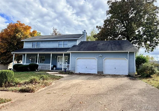 Single family home for sale at 1002 Turkey Run, Rolla, MO 65401 | MLS# MIS26066343