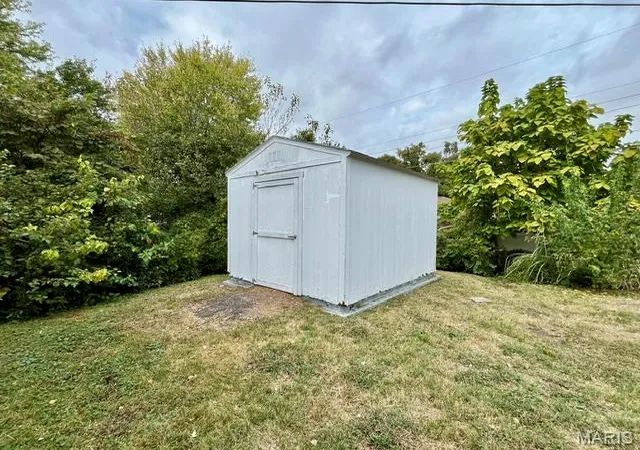 Photo 3 of Single family home for sale at 10315 Saint Jude Ln, Saint Ann, MO 63074 | MLS# MIS26066344 | Listing updated on 2026-10-28