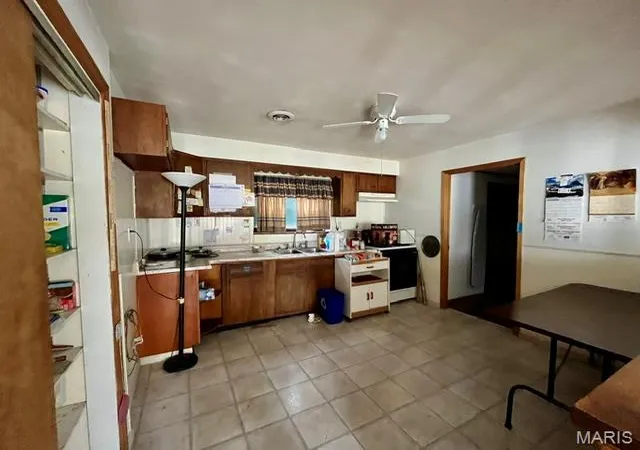 Photo 4 of Single family home for sale at 10315 Saint Jude Ln, Saint Ann, MO 63074 | MLS# MIS26066344 | Listing updated on 2026-10-28