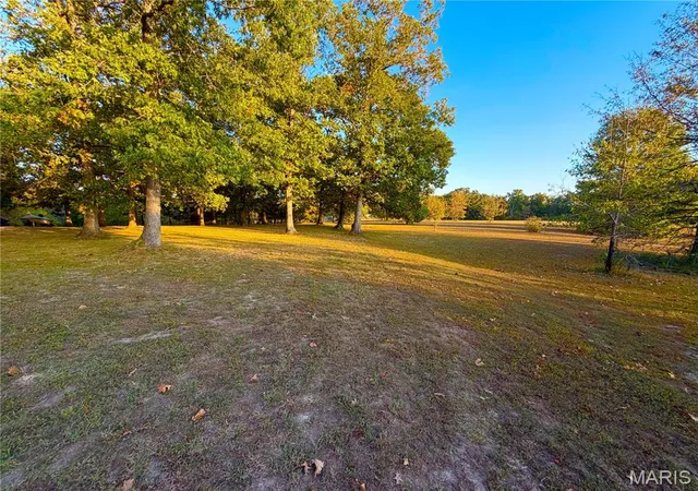 Photo 1 of Land for sale at 00 Shady Oak Pl, Perry, MO 63462 | MLS# MIS26066346 | Listing updated on 2026-10-15
