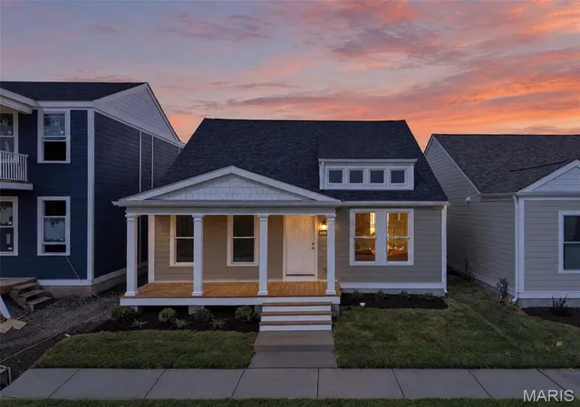 Single family home for sale at 4018 Barretts Crk Dr, Saint Charles, MO 63301 | MLS# MIS26066351 | Listing updated on 2026-10-15