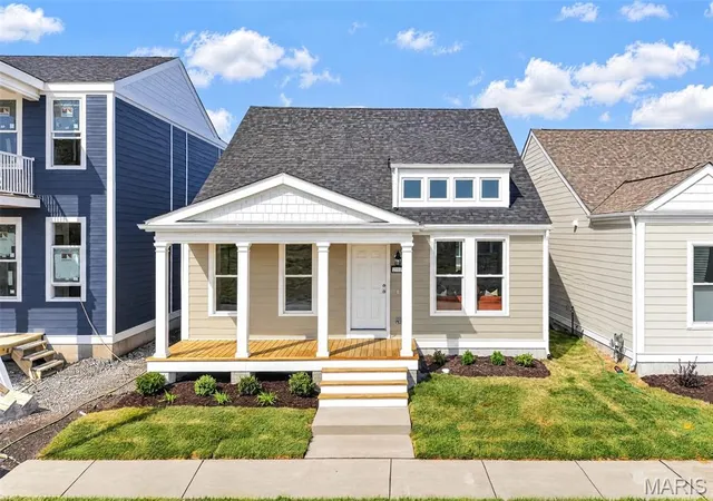 Photo 2 of Single family home for sale at 4018 Barretts Crk Dr, Saint Charles, MO 63301 | MLS# MIS26066351 | Listing updated on 2026-10-15
