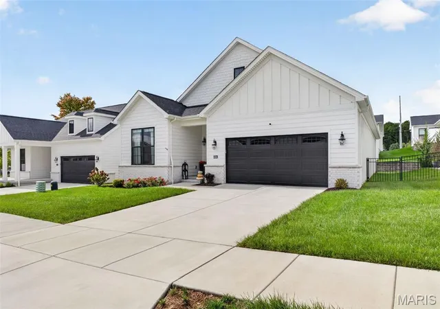 Photo 1 of Single family home for sale at 103 Hvn Ridge Ct, O Fallon, MO 63368 | MLS# MIS26066356 | Listing updated on 2026-10-20