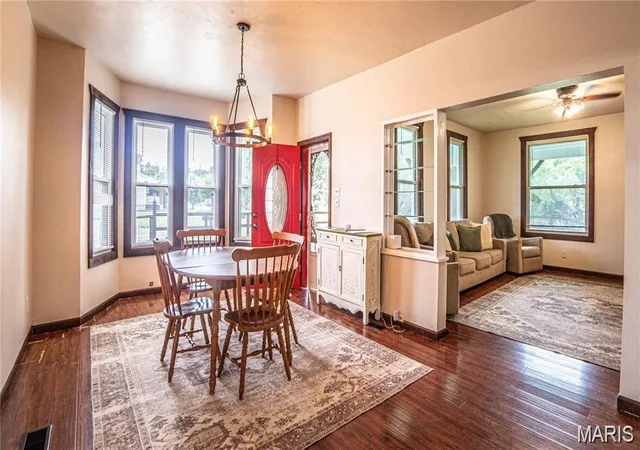 Photo 3 of Single family home for sale at 1924 High St, Chester, IL 62233 | MLS# MIS26066376 | Listing updated on 2026-10-15