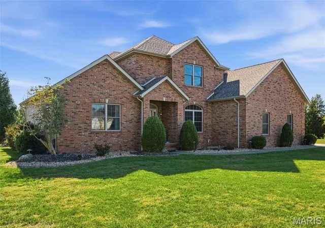 Photo 1 of Single family home for sale at 14032 S Fork, Aviston, IL 62216 | MLS# MIS26066389 | Listing updated on 2026-10-29