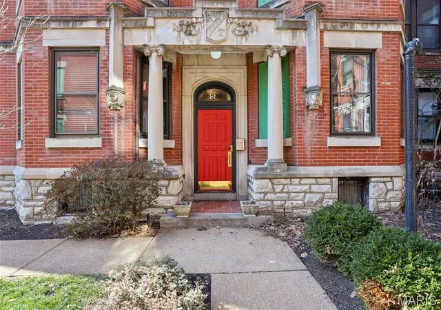 Photo 3 of Condo for sale at 5539 Waterman Blvd #2N, Saint Louis, MO 63112 | MLS# MIS26066393 | Listing updated on 2026-10-15