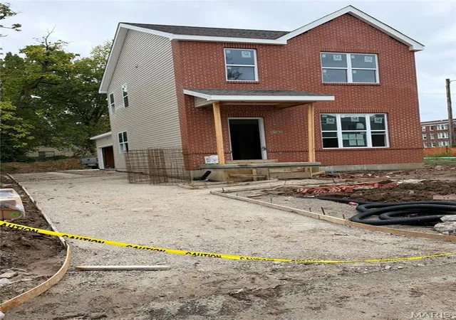 Photo 1 of Single family home for sale at 5742 Vernon Ave, Saint Louis, MO 63112 | MLS# MIS26066398 | Listing updated on 2026-10-20