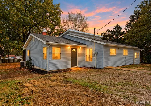 Single family home for sale at 14192 Easy St, De Soto, MO 63020 | MLS# MIS26066401