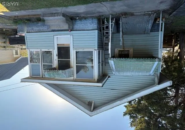 Photo 2 of Single family home for sale at 117 N Pence St, East Alton, IL 62024 | MLS# MIS26066407 | Listing updated on 2026-10-16