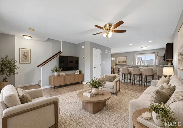 Photo 3 of Townhouse for sale at 305 Willott Sq Dr, Saint Peters, MO 63376 | MLS# MIS26066413 | Listing updated on 2026-10-19
