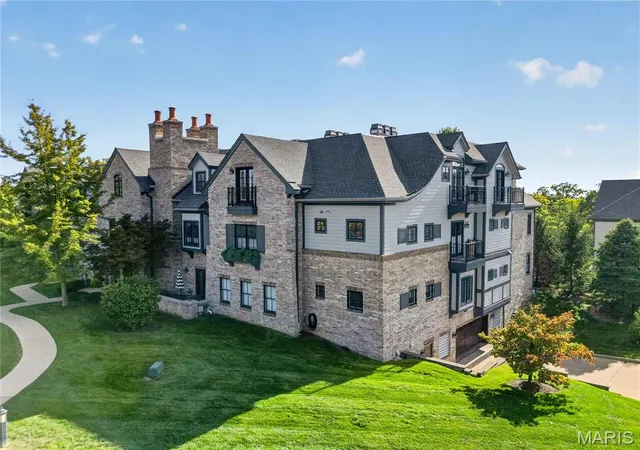 Condo for sale at 12440 Rott Rd #3A, Saint Louis, MO 63127 | MLS# MIS26066414