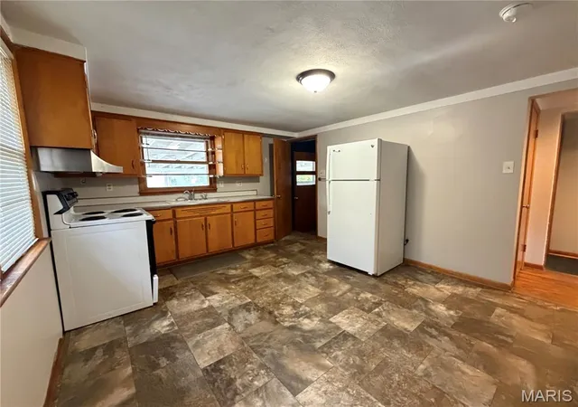 Photo 2 of Single family home for sale at 408 E Durley, Greenville, IL 62246 | MLS# MIS26066427 | Listing updated on 2026-10-16