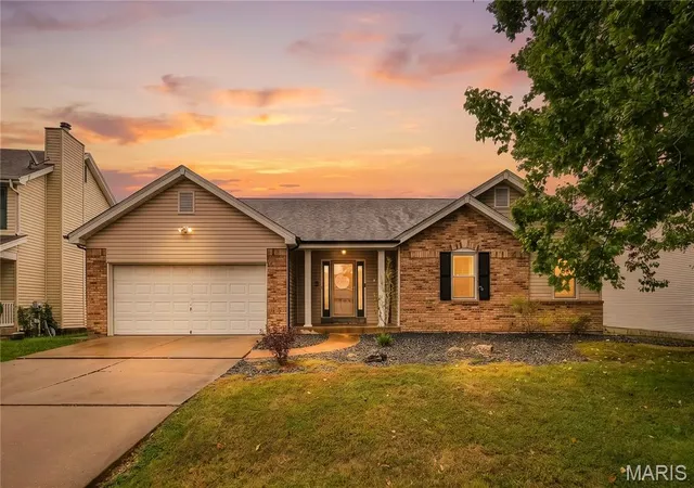 Photo 1 of Single family home for sale at 396 Upper Meadow Ln, Saint Peters, MO 63304 | MLS# MIS26066428 | Listing updated on 2026-10-22