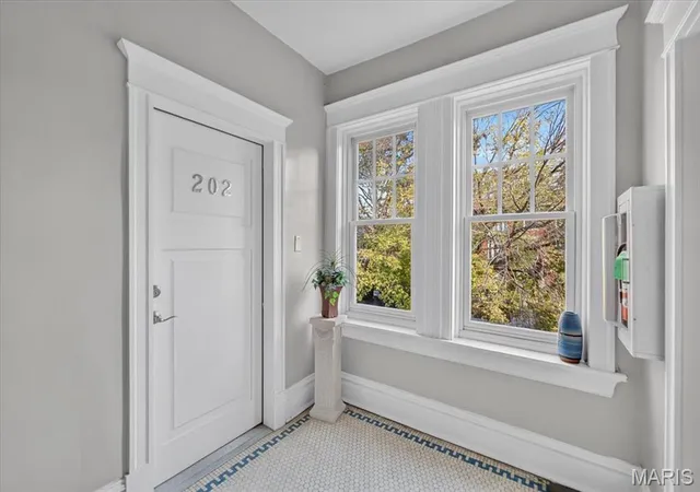 Photo 3 of Condo for sale at 6114 Washington Blvd #202, Saint Louis, MO 63112 | MLS# MIS26066431 | Listing updated on 2026-10-22