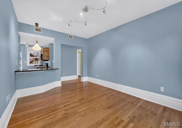 Photo 3 of Condo for sale at 6114 Washington Blvd #202, Saint Louis, MO 63112 | MLS# MIS26066431 | Listing updated on 2026-10-22