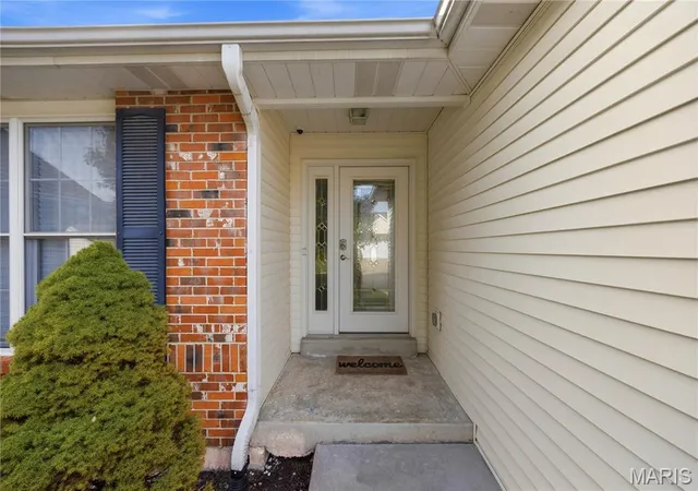 Photo 2 of House for sale at 63 Coppergate Ct, Saint Peters, MO 63376 | MLS# MIS26066435 | Listing updated on 2026-10-27