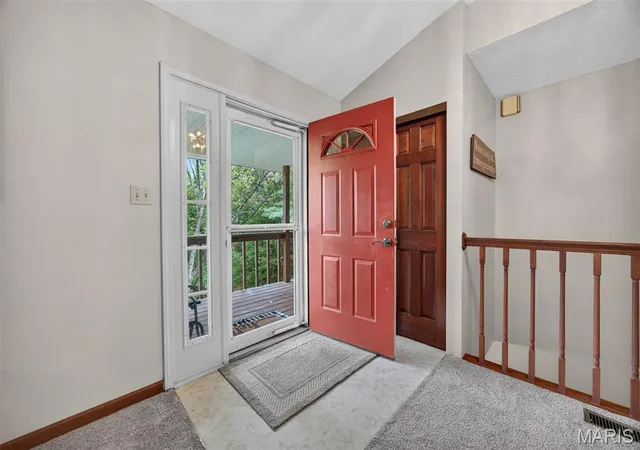 Photo 4 of Single family home for sale at 12150 Cedar Hills Dr, Highland, IL 62249 | MLS# MIS26066436 | Listing updated on 2026-10-19