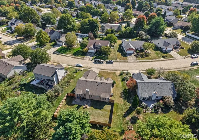 Photo 31 of Sale Pending at 2717 Cabin Crk Ct, Edwardsville, IL 62025 | MLS# MIS26066459 | Listing updated on 2026-10-27