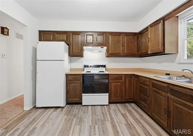 Photo 2 of Single family home for sale at 59 Glendale Dr, Glen Carbon, IL 62034 | MLS# MIS26066462 | Listing updated on 2026-10-29